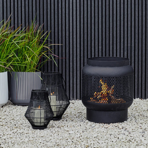 Stylish and Elegant Outdoor Lantern with Wirework Design