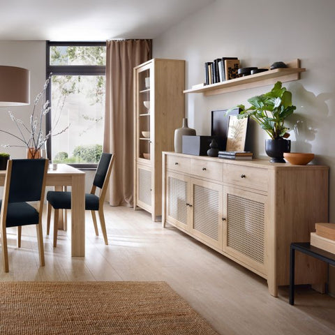 Multi-Use and Versatile Jackson Hickory Oak Dining Table with Minimalistic Appeal