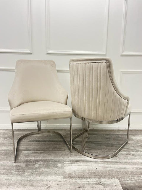 Elegant and Modern Dining Chair with Velvet Seat and Comfortable Cradling Design