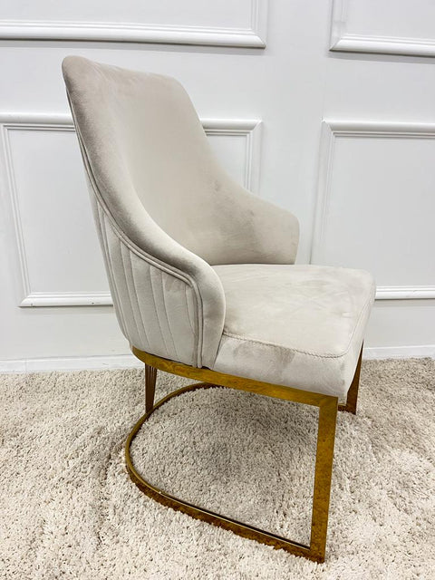 Elegant and Modern Dining Chair with Velvet Seat and Comfortable Cradling Design