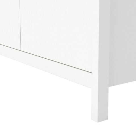 Minimalistic and Clean Spacious Wardrobe with Ample Storage and Classic Appeal