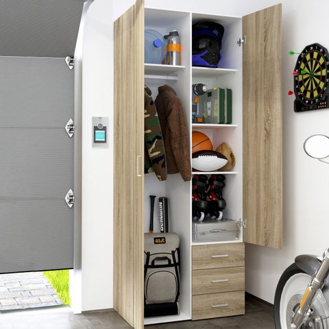 Modern and Minimalistic Wardrobe with Prine and Clean Finish