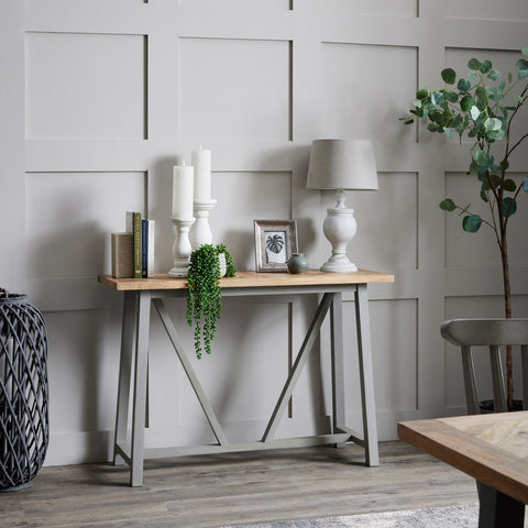 Elegant and Simple Linen Shade with Stylish Neutral Tone Base
