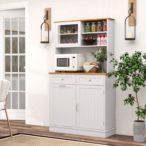 Minimalistic Kitchen Cabinet with Tilt out Cabinets and Spacious Countertop in White