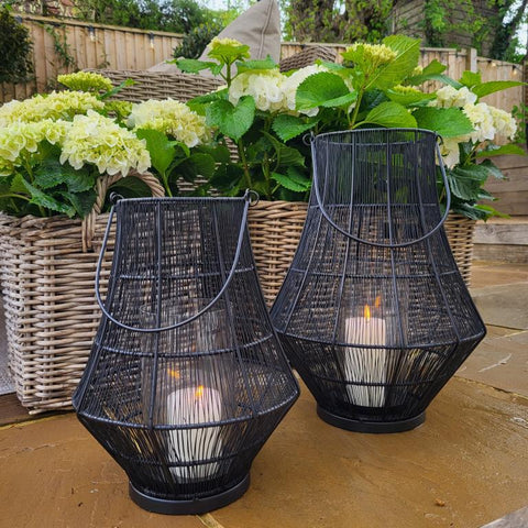 Stylish and Elegant Outdoor Lantern with Wirework Design